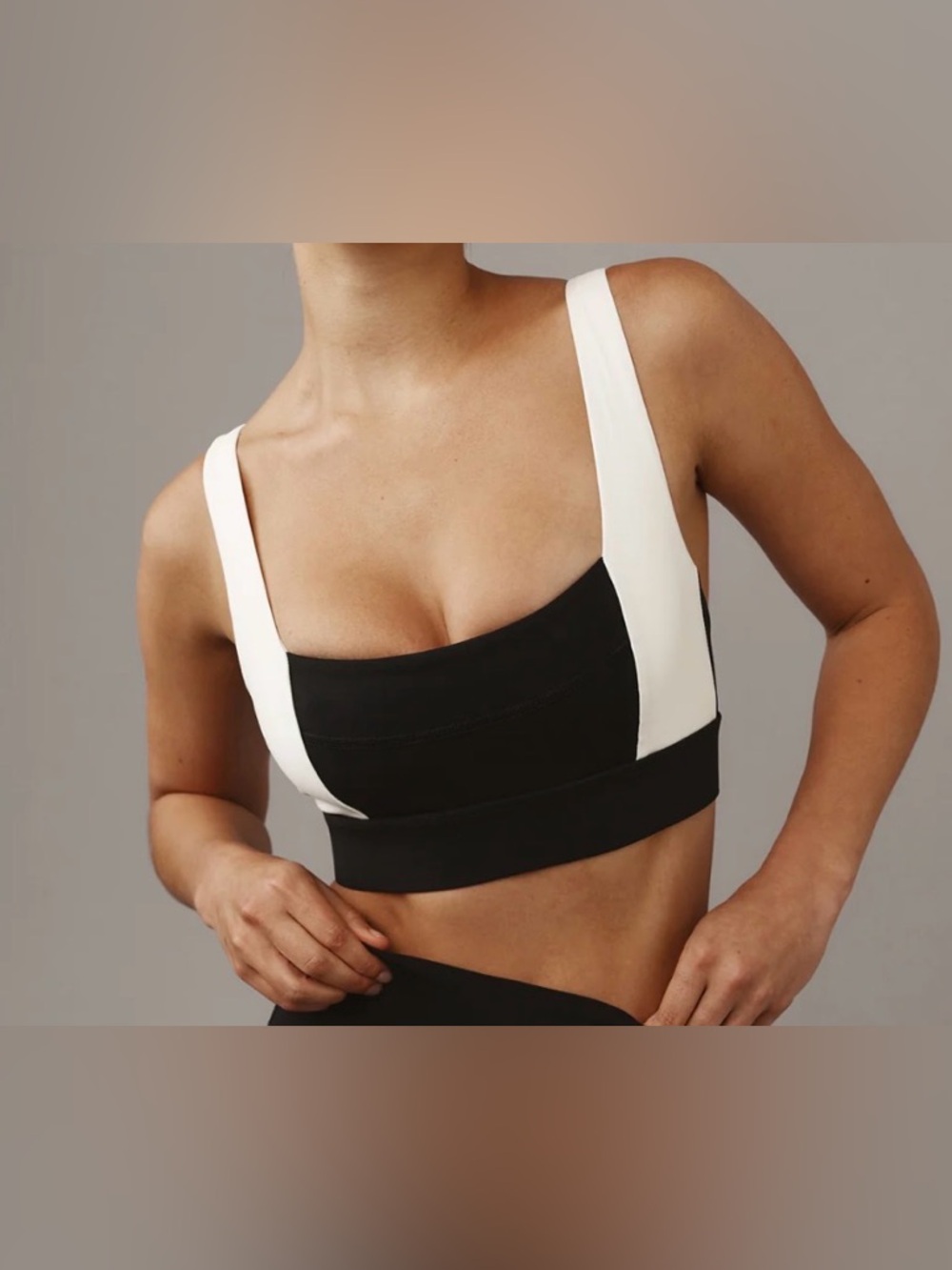 Monday Body Tash Bra Women Medium Black And White Activewear Gym Yoga Neutral